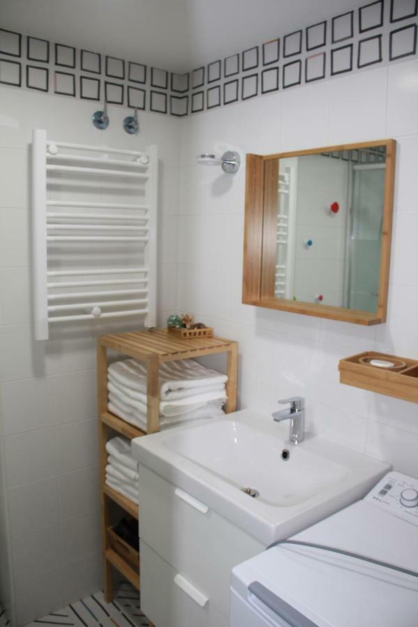 La Vela Blanca Apartment *